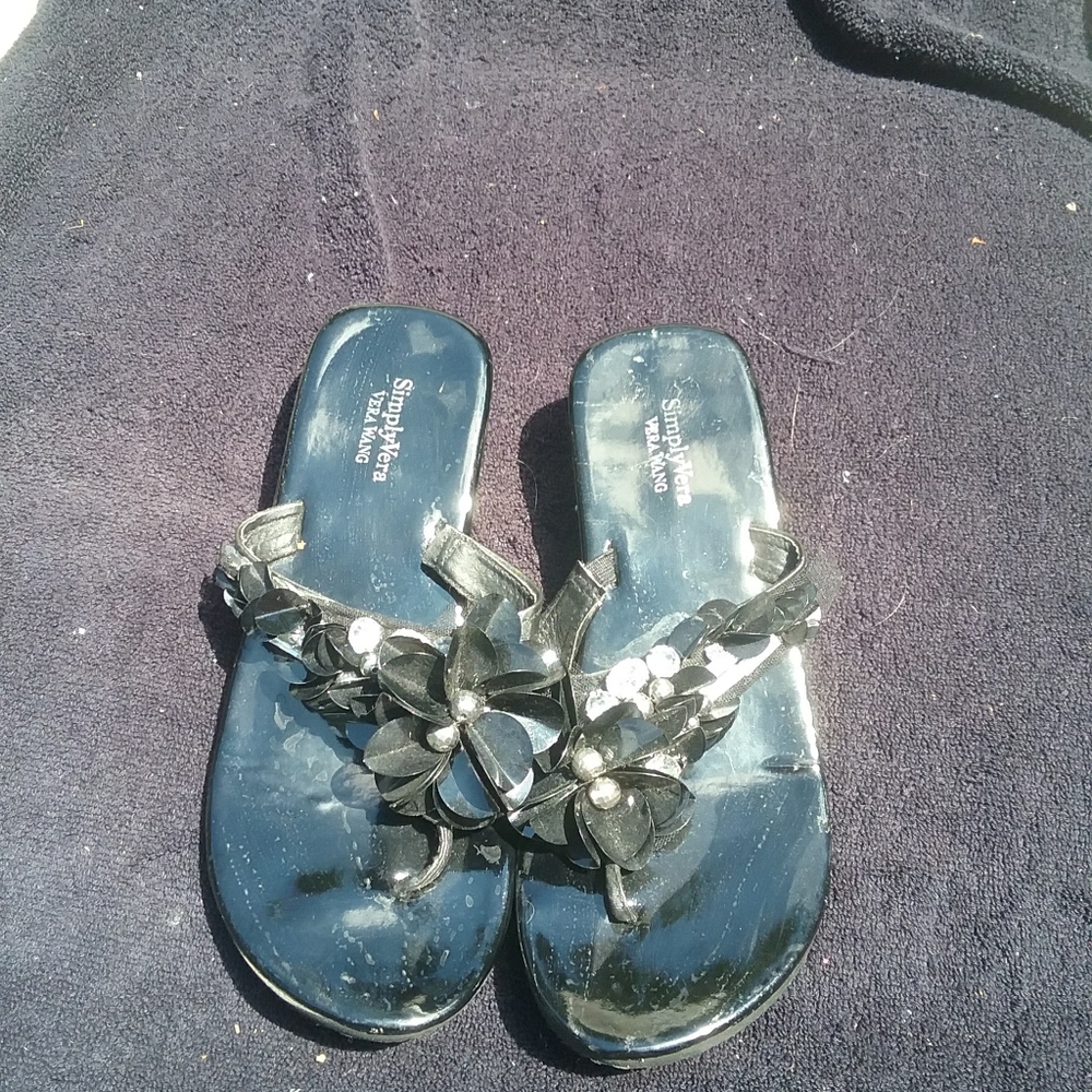 Sandals - Picture 1 of 3